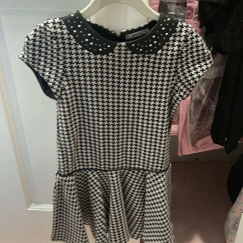 Mayoral girls black and white adorable dress!